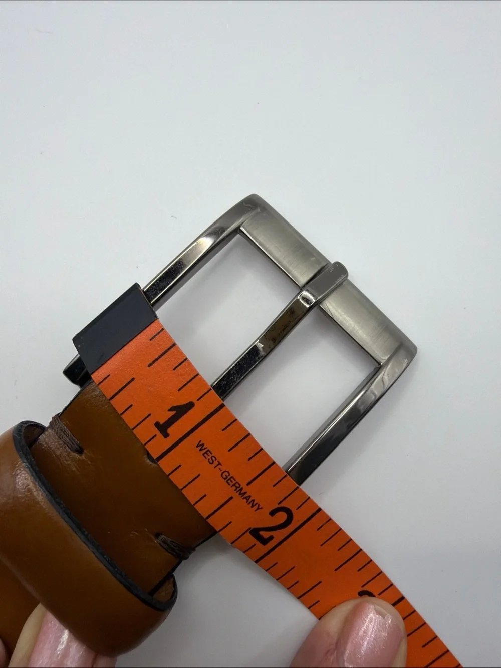 Trafalgar Italian Leather Cameron Cognac Brown Leather Belt Size 38